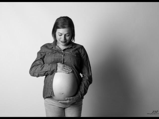 Immortaliser les instants grossesses en solo ou en famille pour l'éternité 